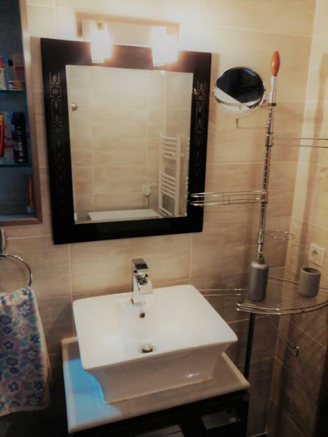 Modern Residence In The Center Of Trikala Luaran gambar